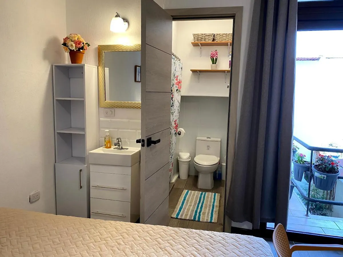 Casa-Lucy Apartment Guatemala City Homestay