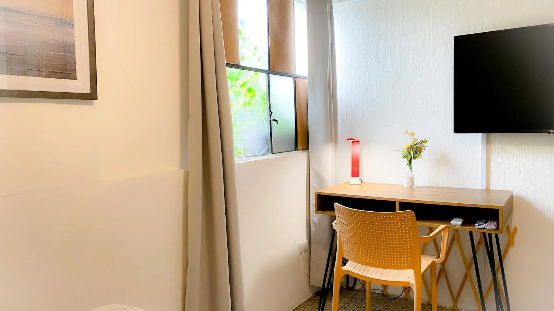 Casa-Lucy Apartment Guatemala City Homestay